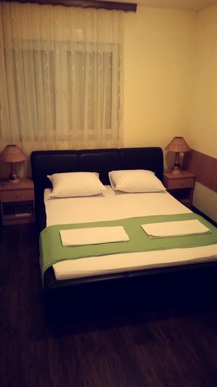 Motel Aura Mostar Quarto foto
